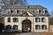 18.03.2009 - Torhaus aus dem Barock / Klick vergrößert Bild